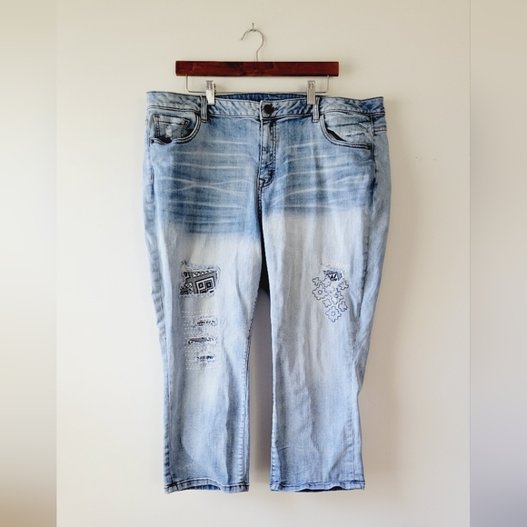 Lane Bryant Pants - Plus size Lane Bryant blue distressed capris size 24